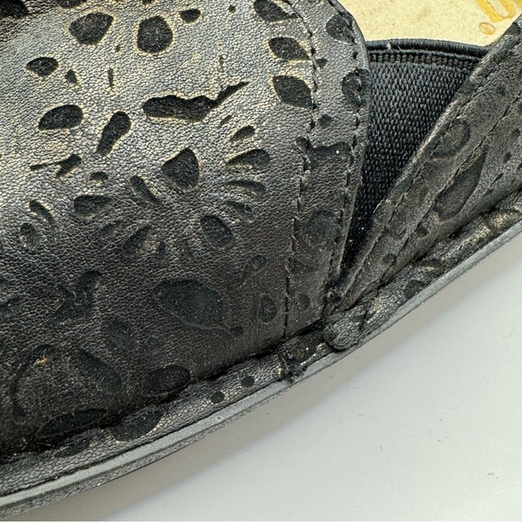 Alegria | Debra Delicut Slip-Ons - Picture 10 of 12